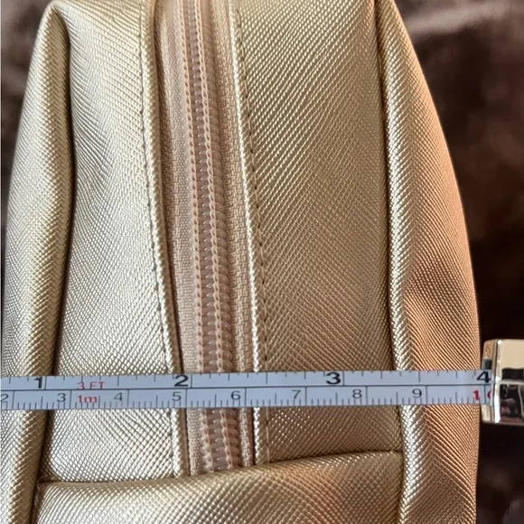 NWT YANKEE CANDLE GIFT SET ZIPPERED GOLD BAG/TOTE - Picture 8 of 8